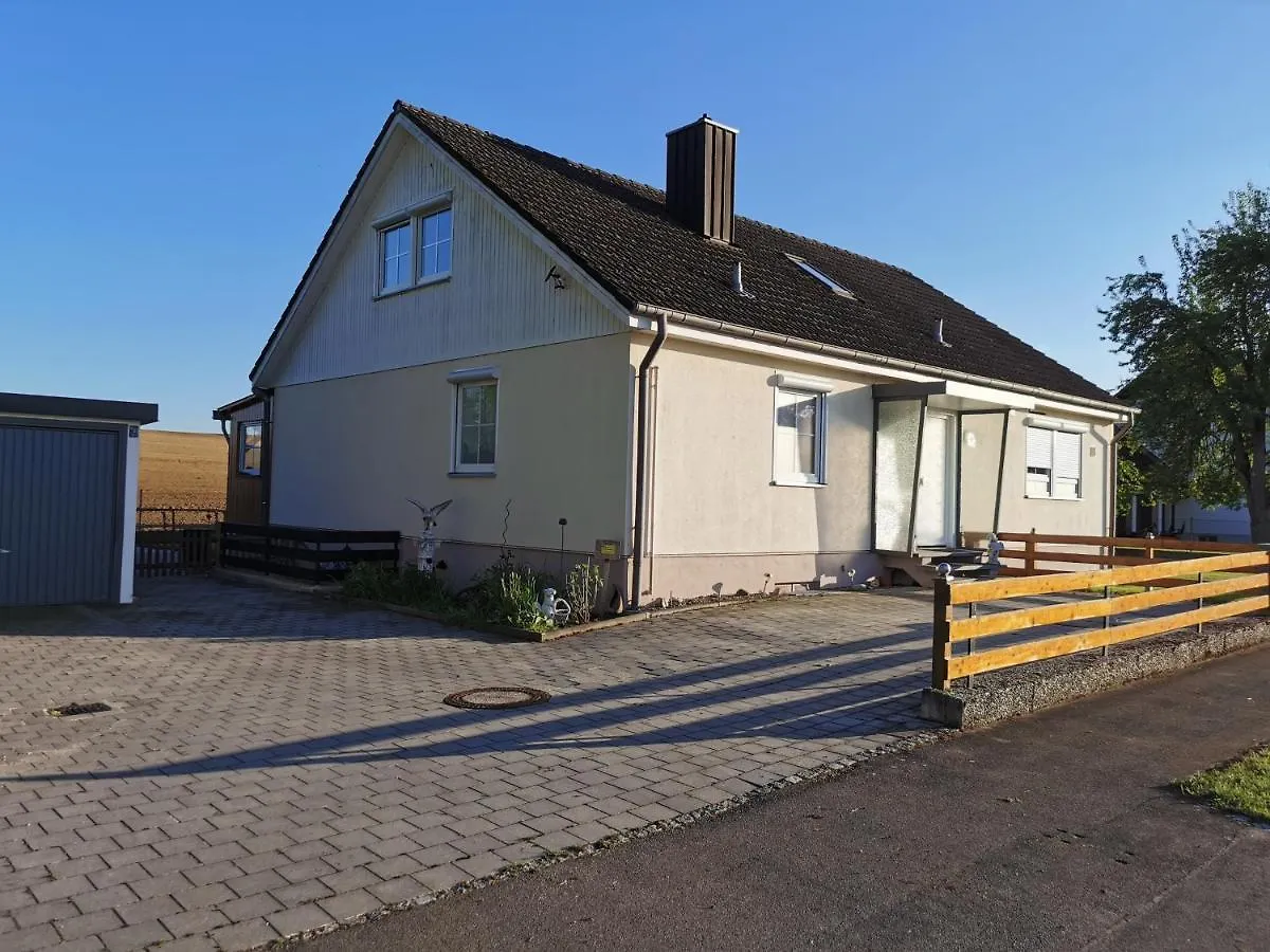 Wohnung Michelle Ehekirchen 0*,